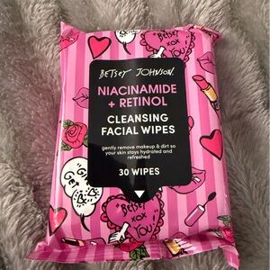 Betsey Johnson Pink Heart Design Facial Wipes.